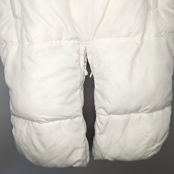 babyGapâ•‘White Snowsuitâ•‘Size 6-12M - Picture 5 of 6